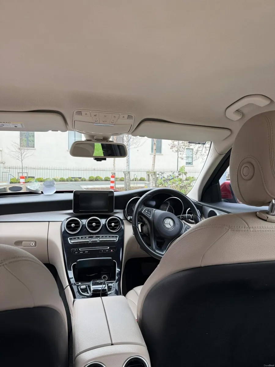 Mercedes-Benz C-Class 2019 - Image 2