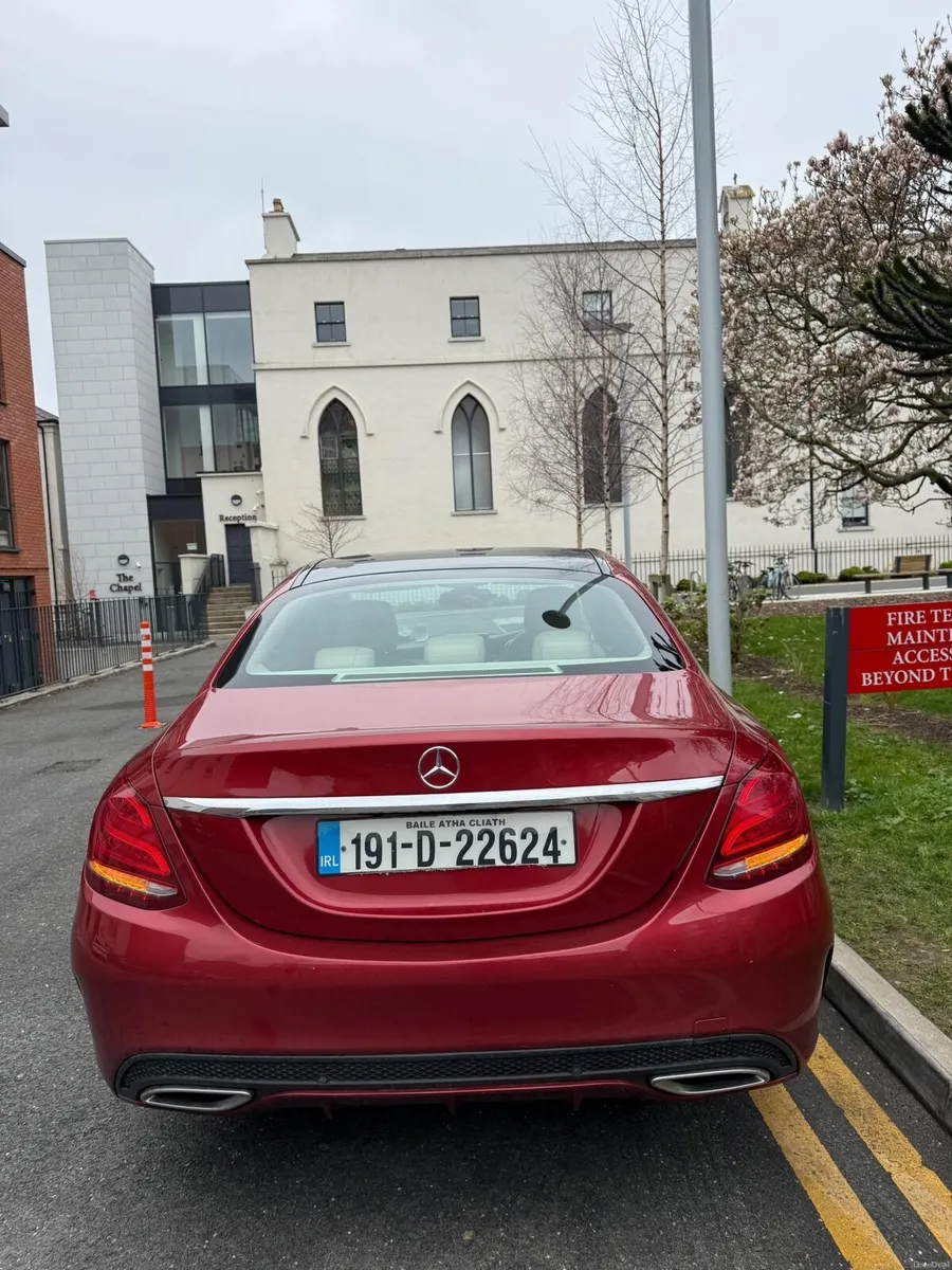 Mercedes-Benz C-Class 2019 - Image 3