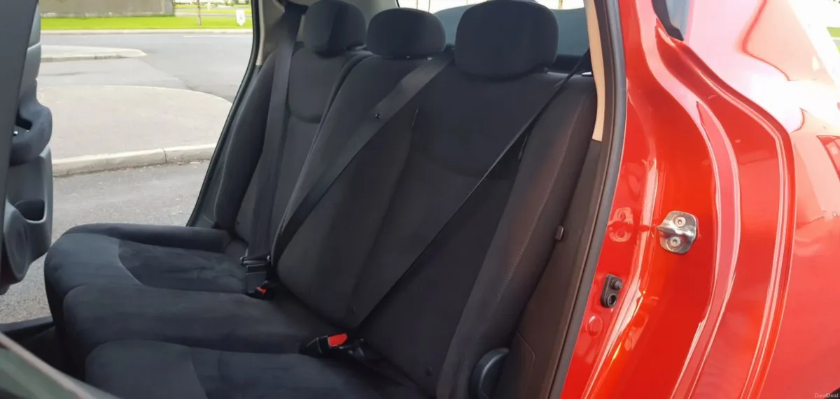 Nissan Leaf 2016 30kWh - Image 3