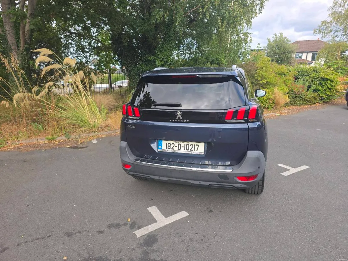 Peugeot 5008 1.2 ALLURE 130HP - Image 2