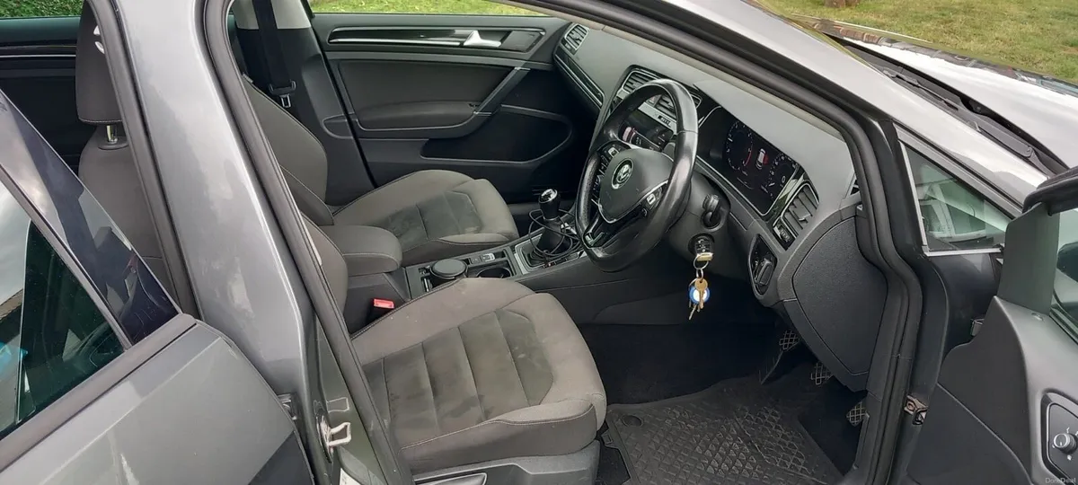 VOLKSWAGEN GOLF HIGHLINE 1.6 - Image 3