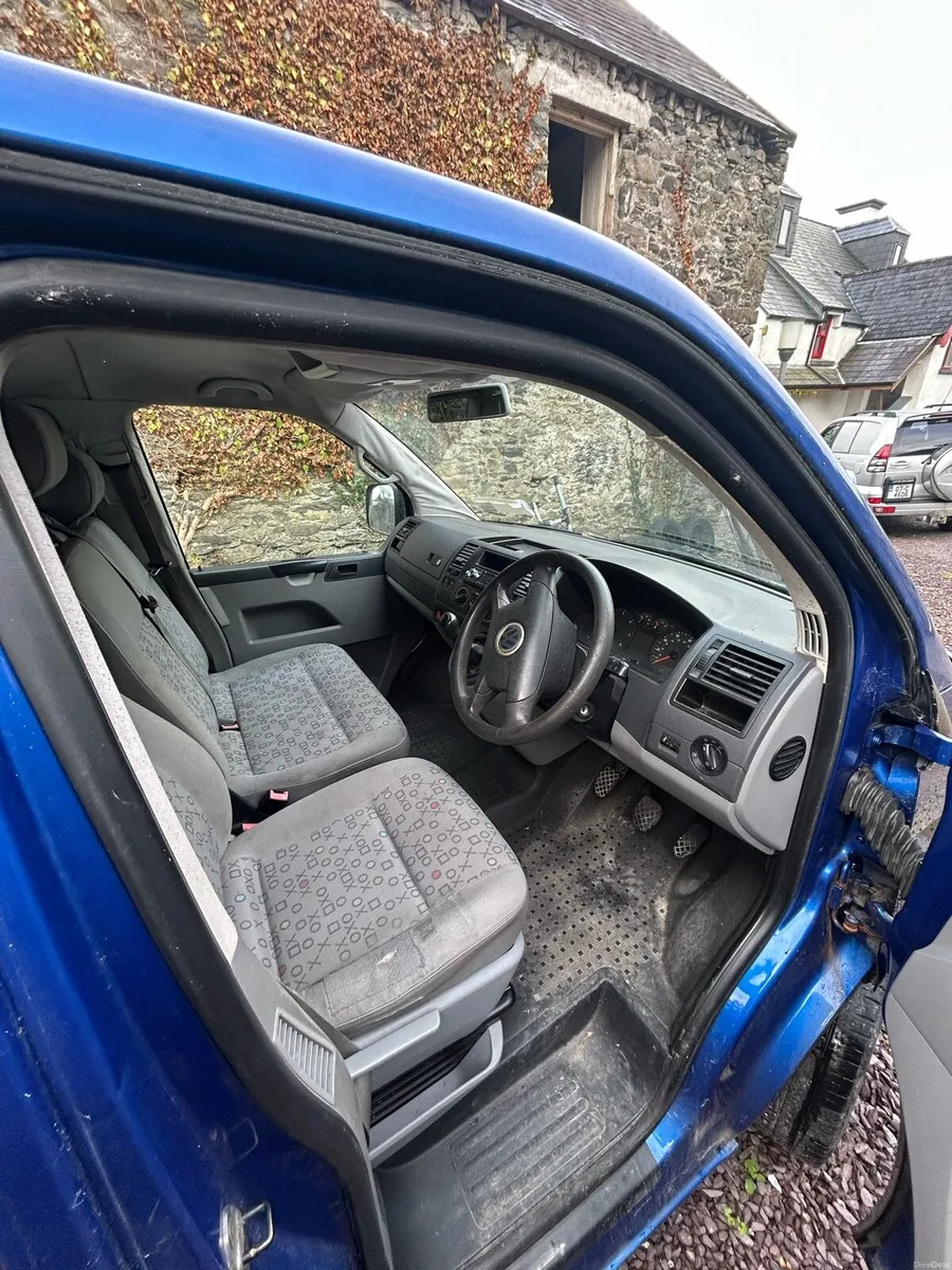 Volkswagen transporter - Image 4