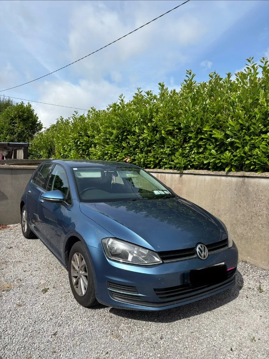 Volkswagen Golf 2015 - Image 1