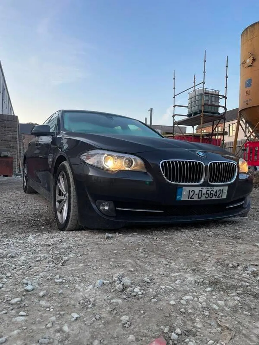 2012 BMW 5 Series - Image 3