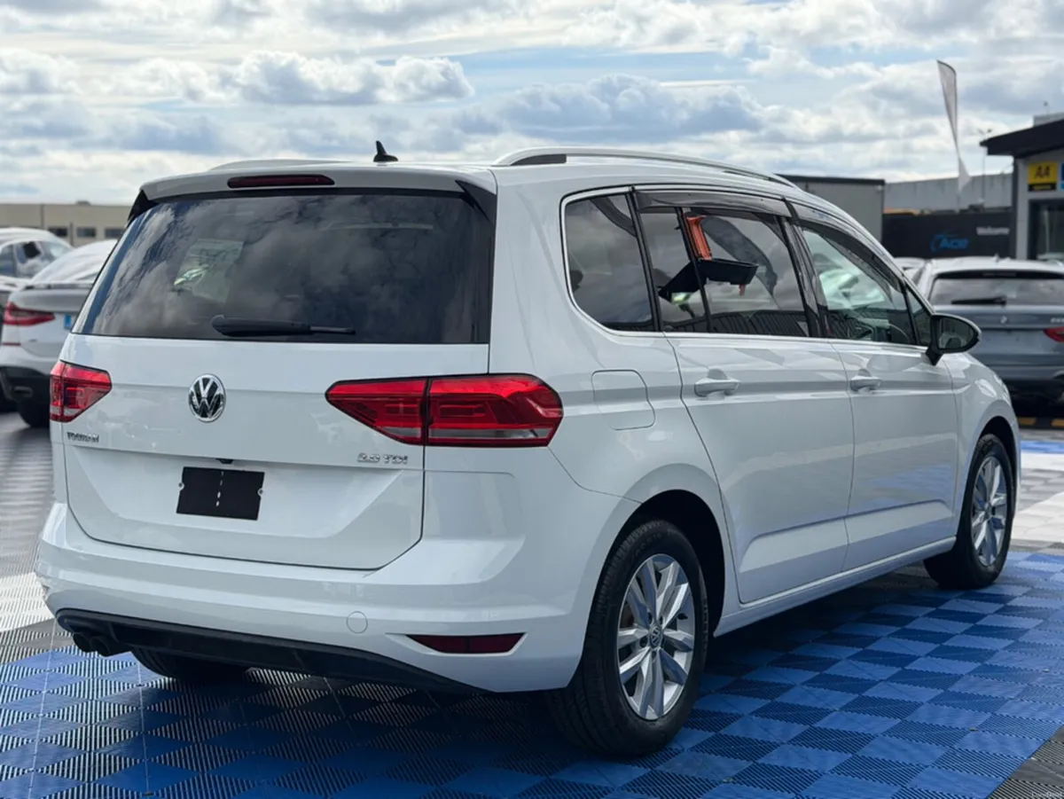 Volkswagen Touran COMFORT - 2.0L DIESEL - 7 SEATS - Image 5