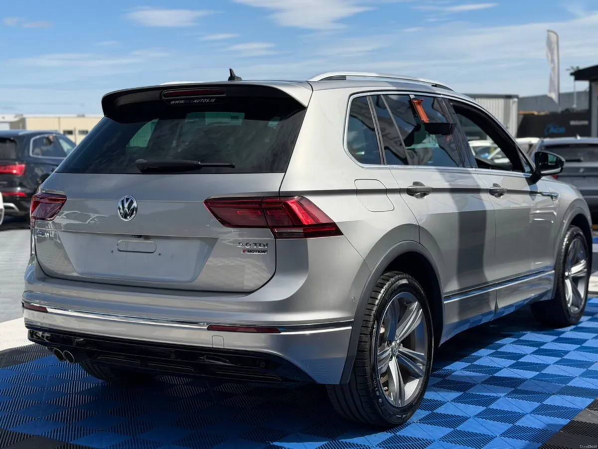 Volkswagen Tiguan R-LINE 4WD - 2.0L DIESEL - AUTO - Image 5