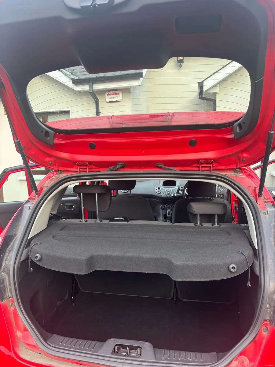 Ford Fiesta 2015 - Image 6