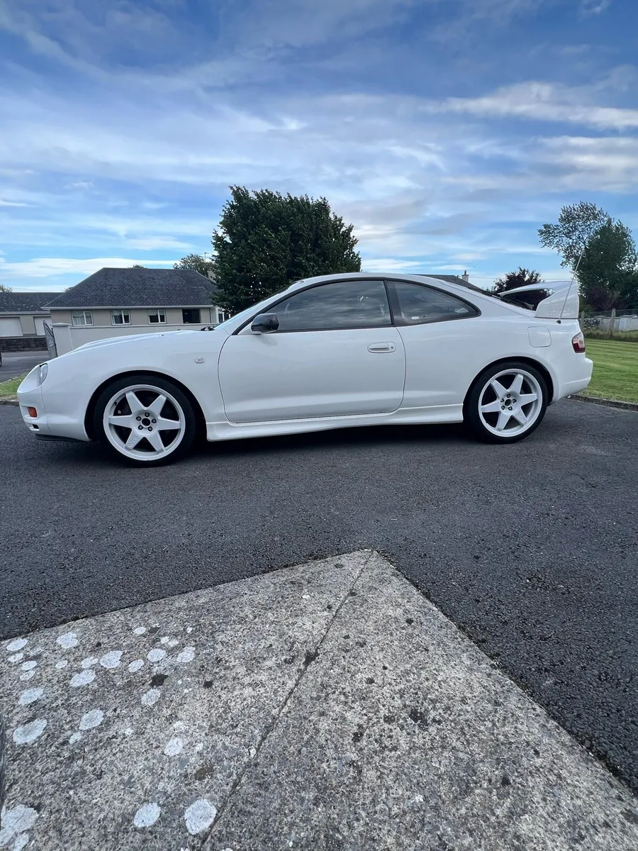 Toyota Celica St205 GT4 - Image 6
