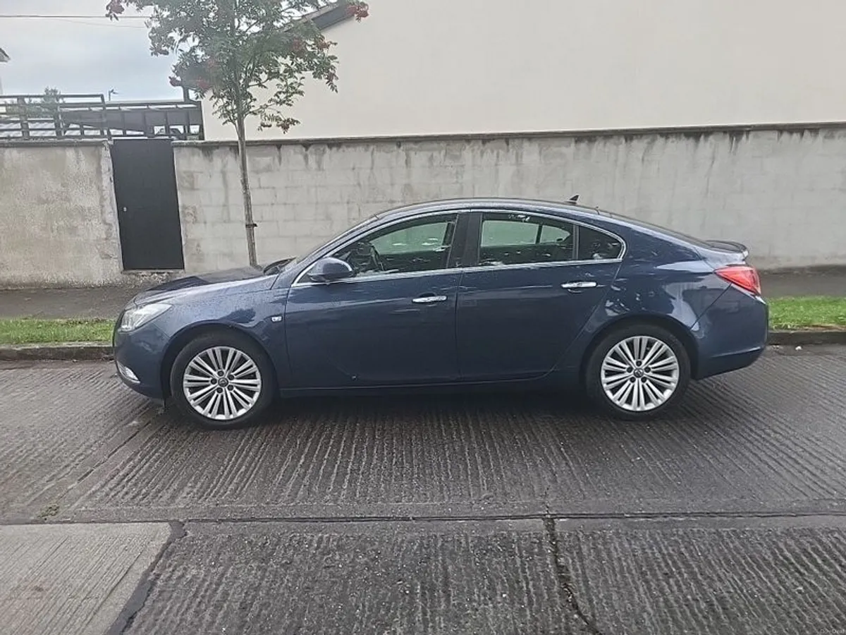 2013 Opel Insignia - Image 1