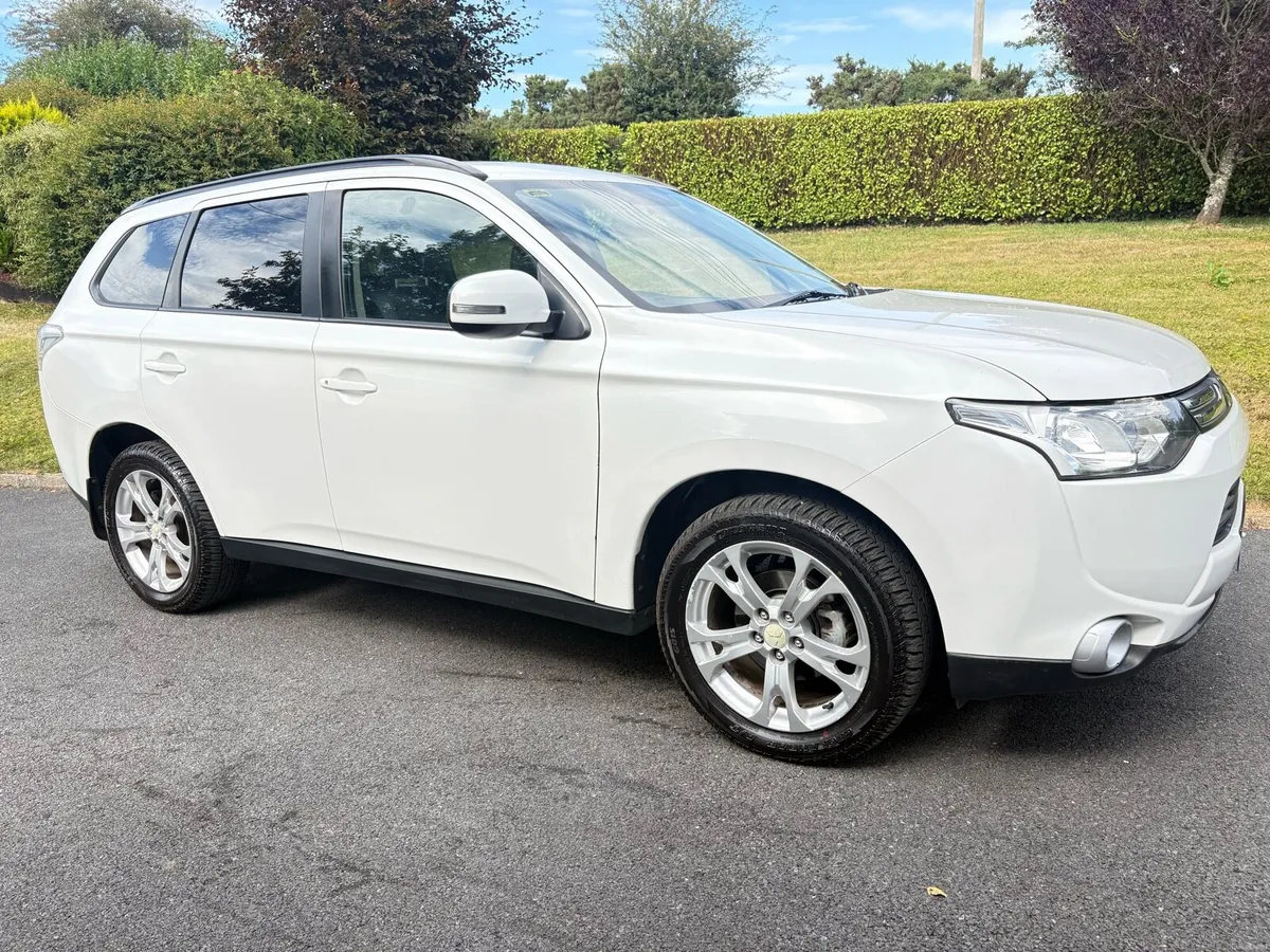 Mitsubishi outlander 2.0 litre 4x4 NEW NCT - Image 2