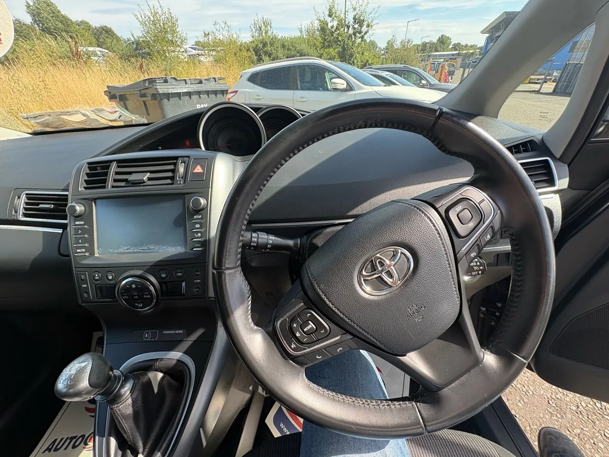 Toyota verso diesel 7 seater NCT 03/27 - Image 6