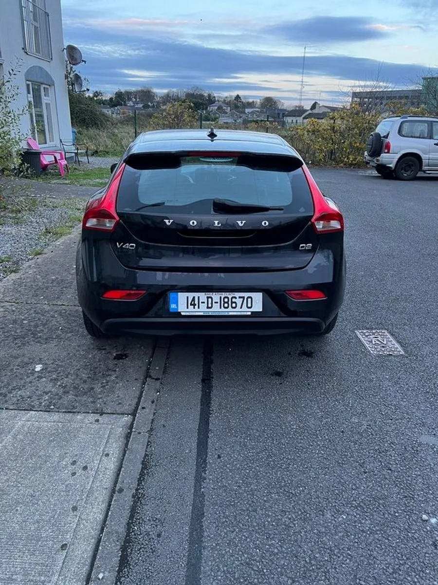 New NCT, 2014 Volvo V40 - Image 2
