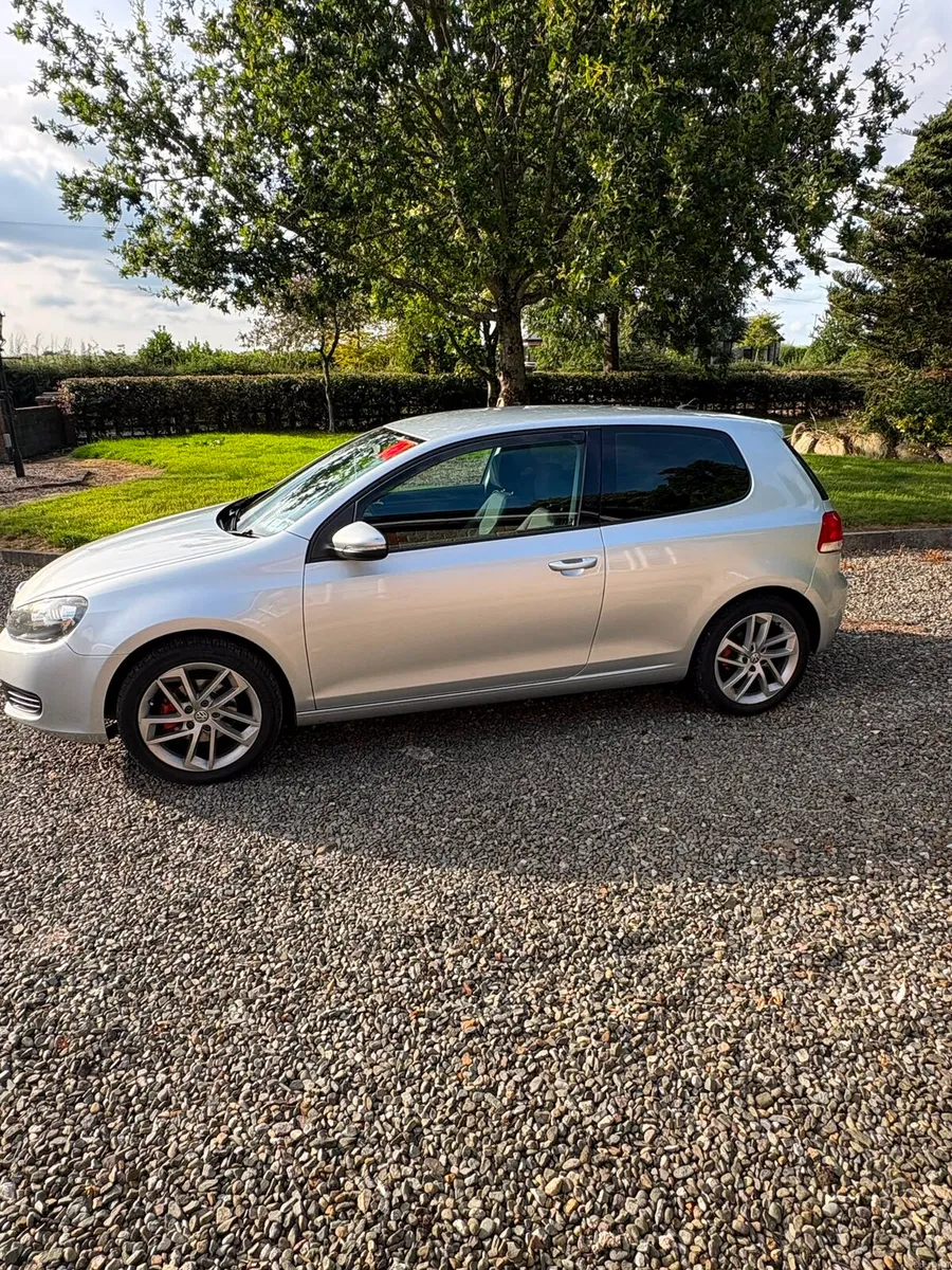 Volkswagen Golf 2010 - Image 3