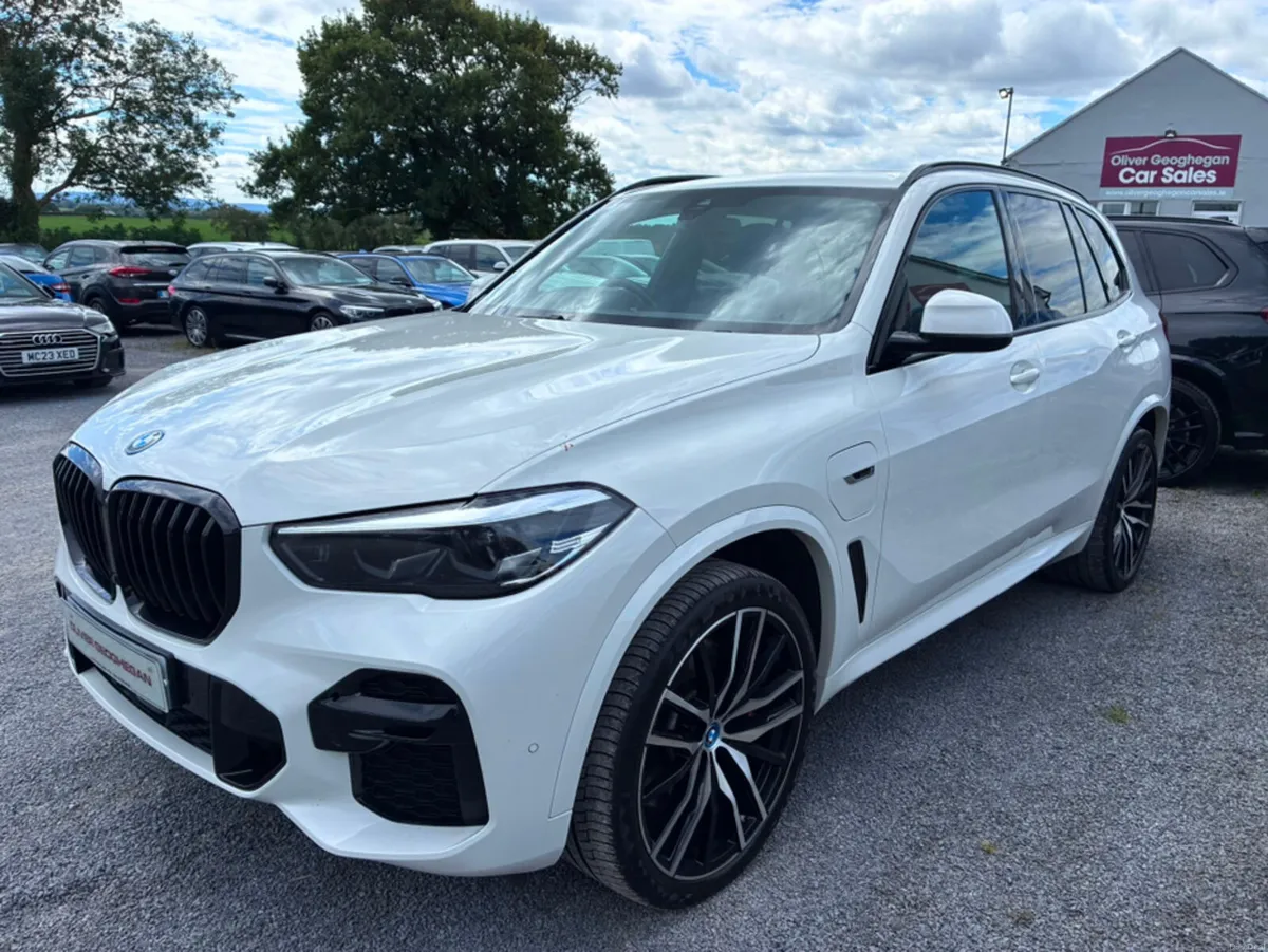 BMW X5 M SPORT XDRIVE 45E (HIGH SPEC) - Image 4