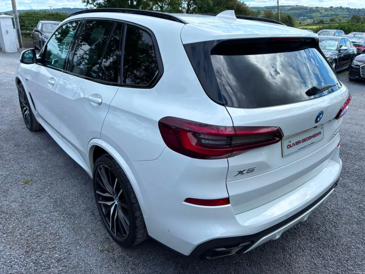 BMW X5 M SPORT XDRIVE 45E (HIGH SPEC) - Image 3
