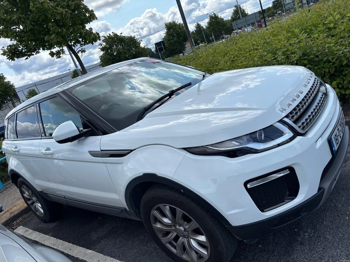 Stunning Evoke with Low mileage - Image 4