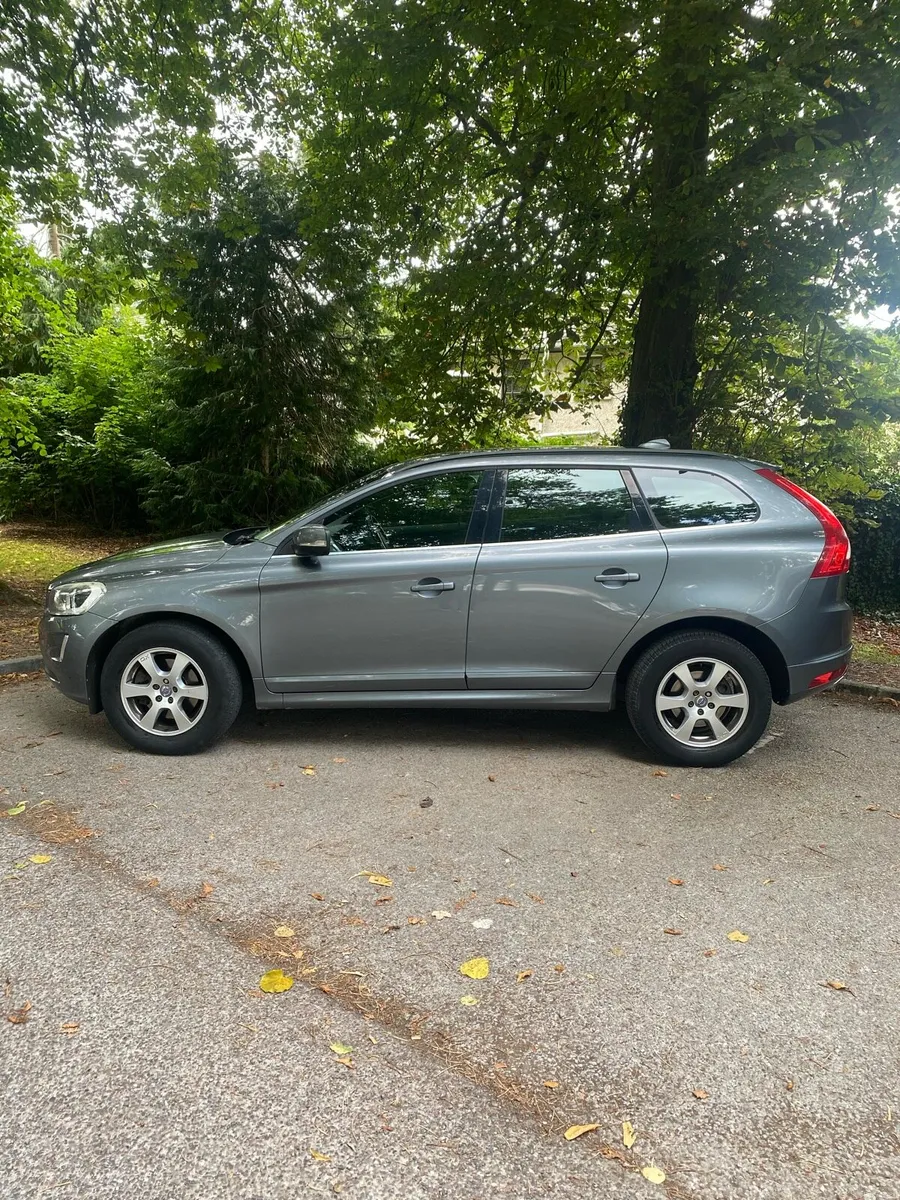 Volvo XC60 2017 - Image 1
