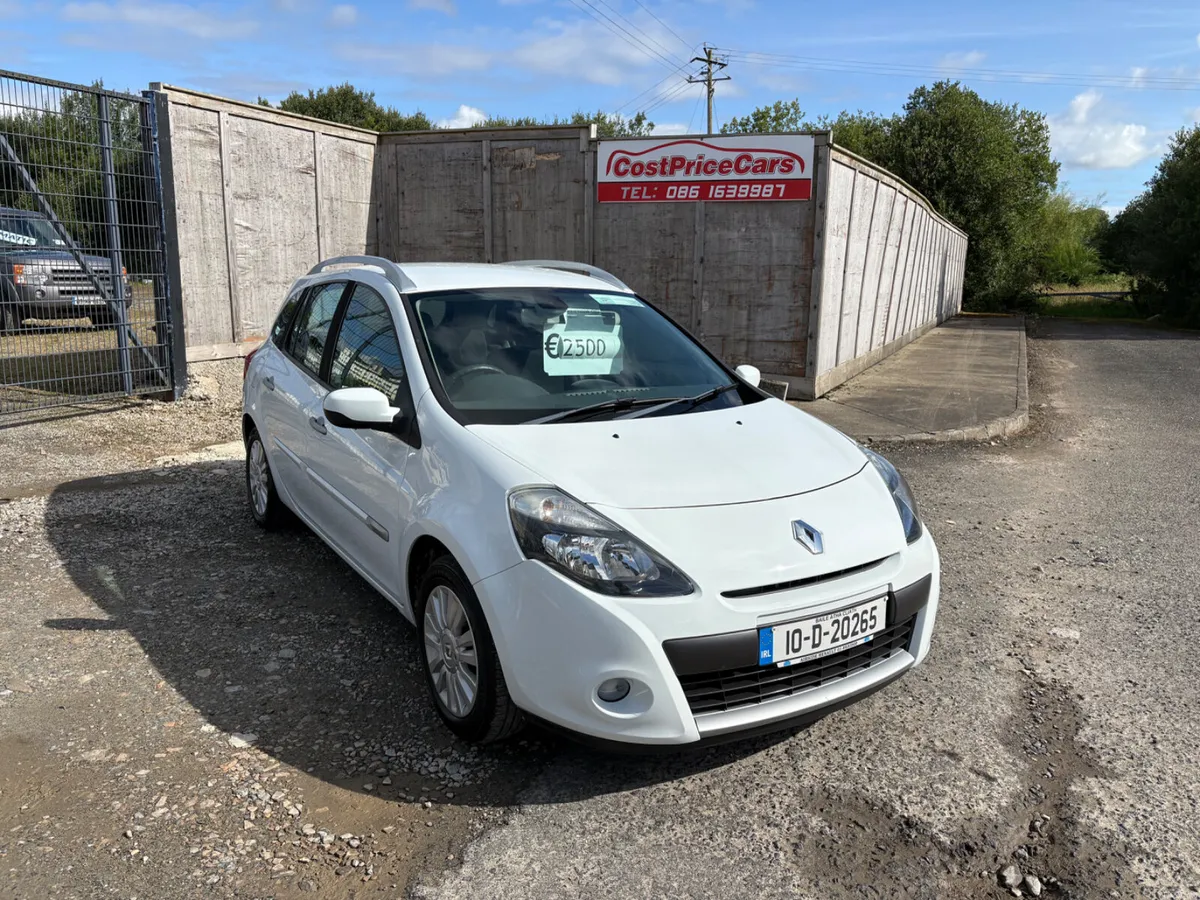 Renault Clio 2010 LOW KMS - Image 1