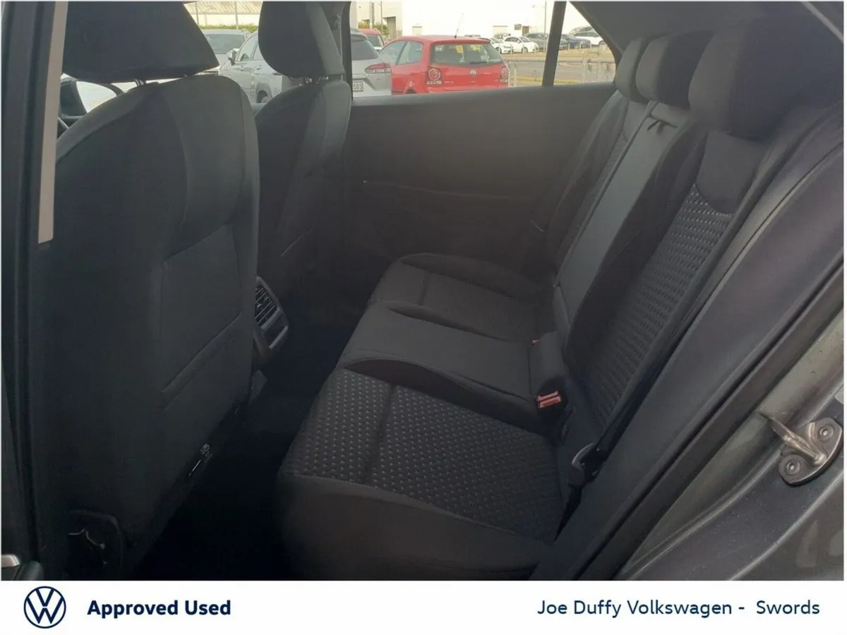 Volkswagen T-Roc LIFE 1.5TSI 116HP MHEV - Image 5