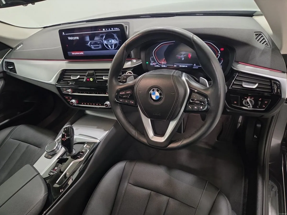 BMW 5-Series 520d SE (MHT) - Image 6