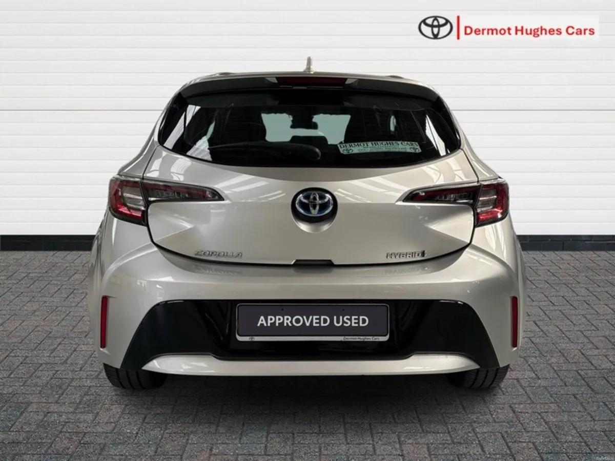Toyota Corolla HYBRID LUNA H/B AUTO - Image 4