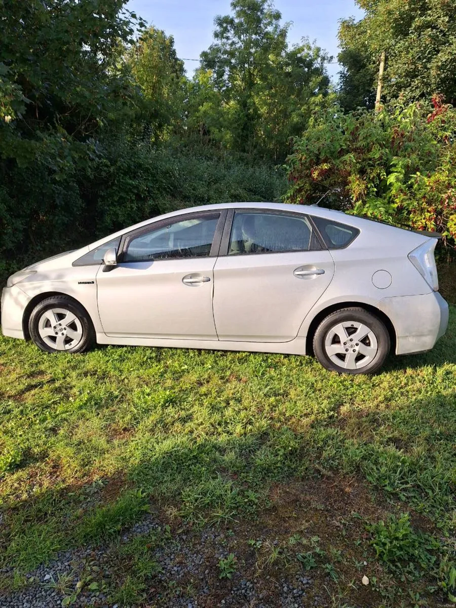 Toyota Prius - Image 2