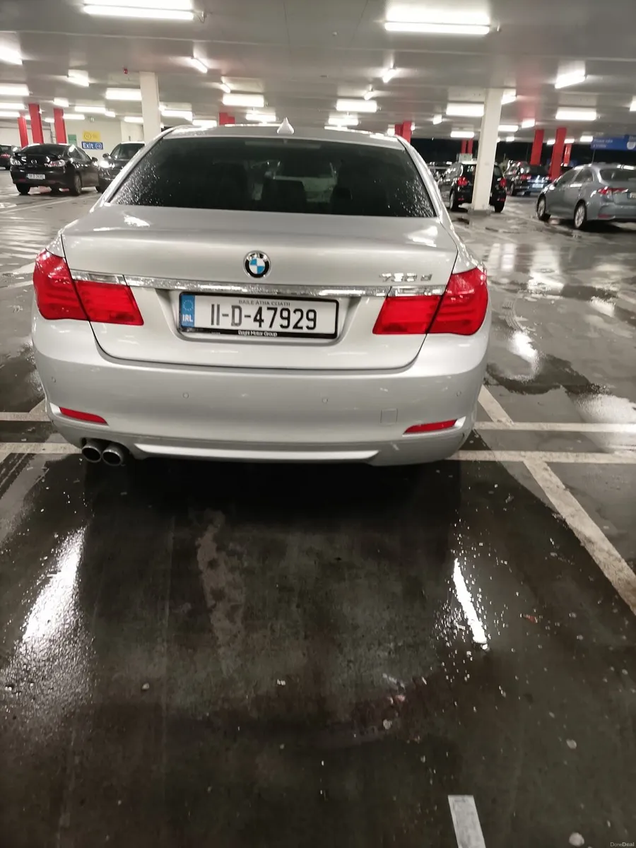BMW 730d - Image 2