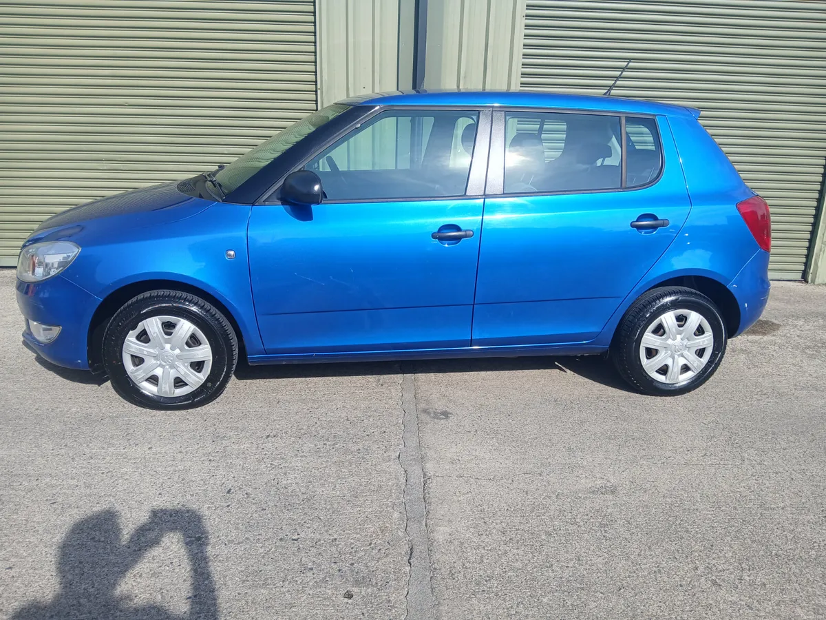 Skoda Fabia 1200cc. lady owned 2014 - Image 2