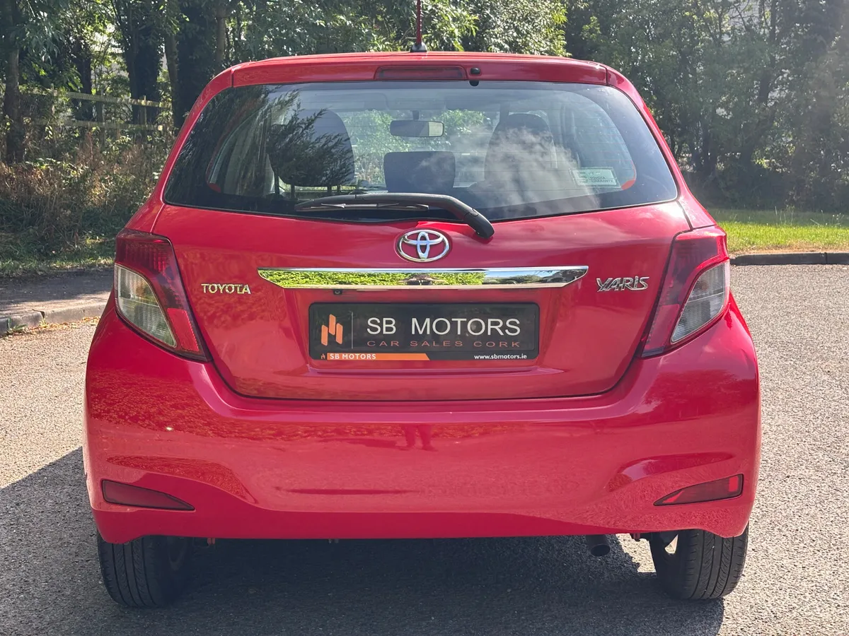 Toyota Yaris 2013 - Image 5