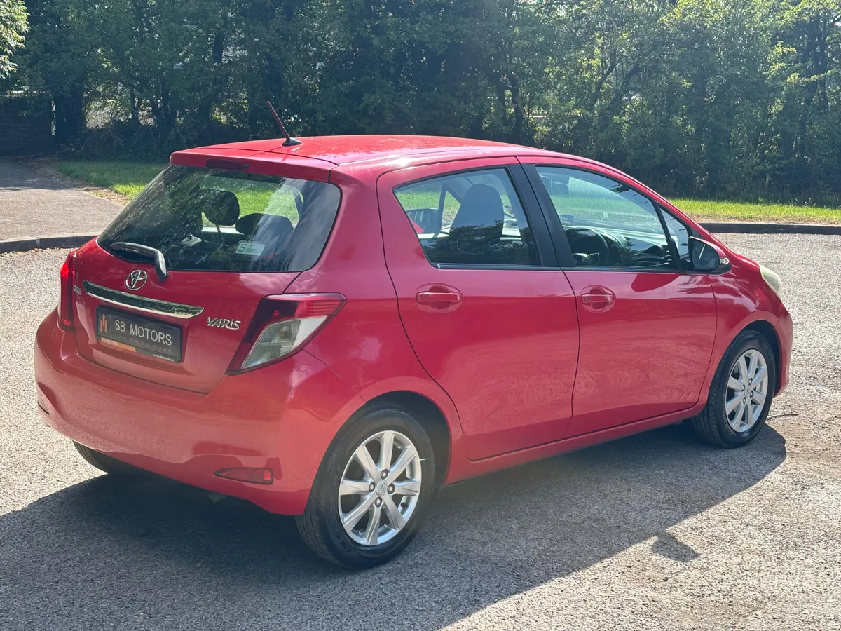 Toyota Yaris 2013 - Image 6