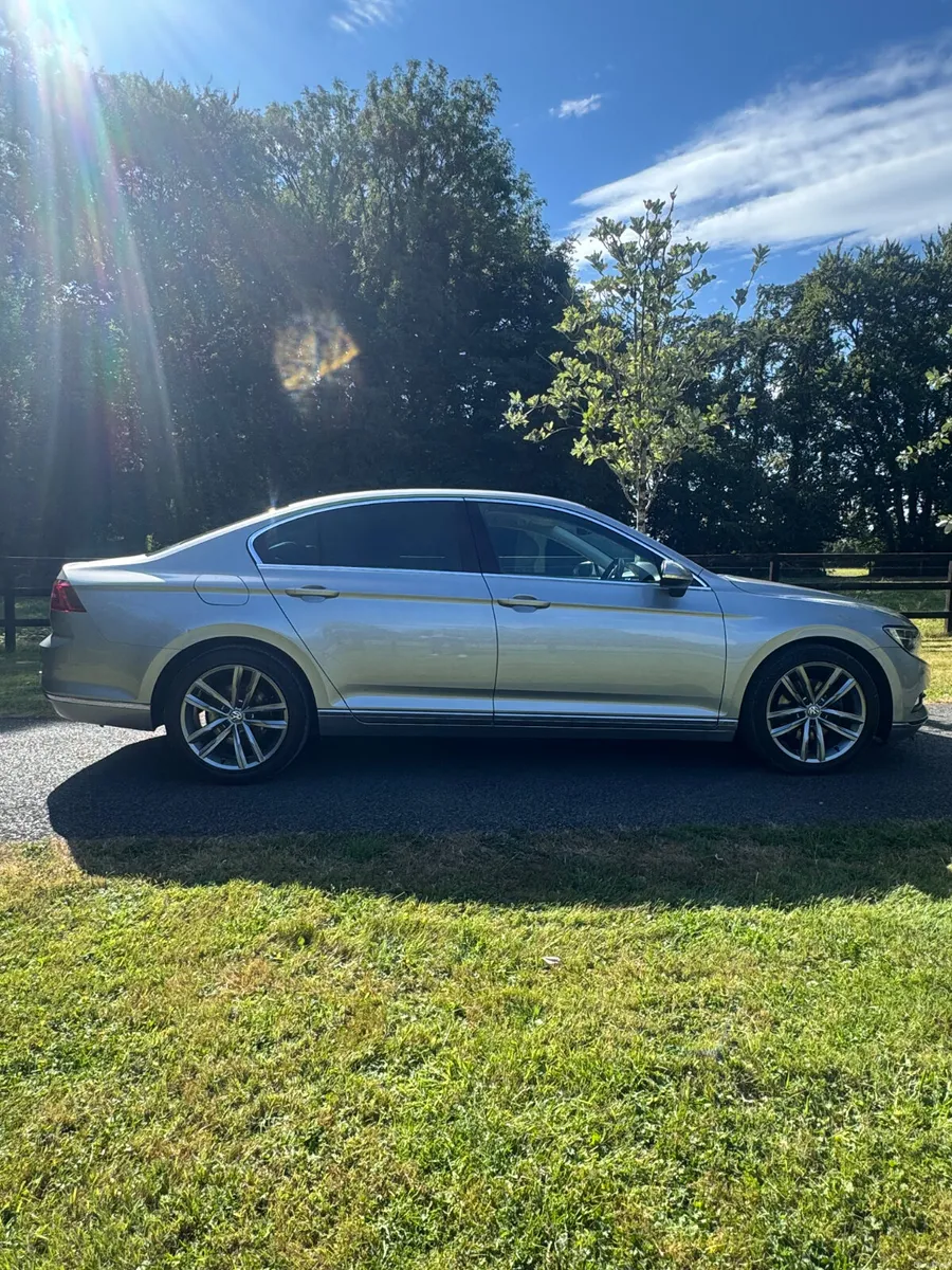 Volkswagen Passat GT 2.0TDI Bluemotion - Image 2