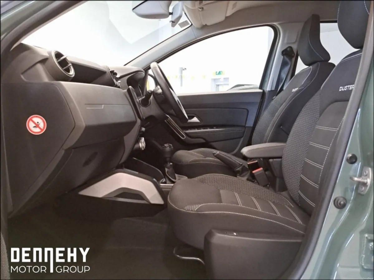Dacia Duster 1.0 TCe 90 Journey 87.92 Euro p/w - Image 5