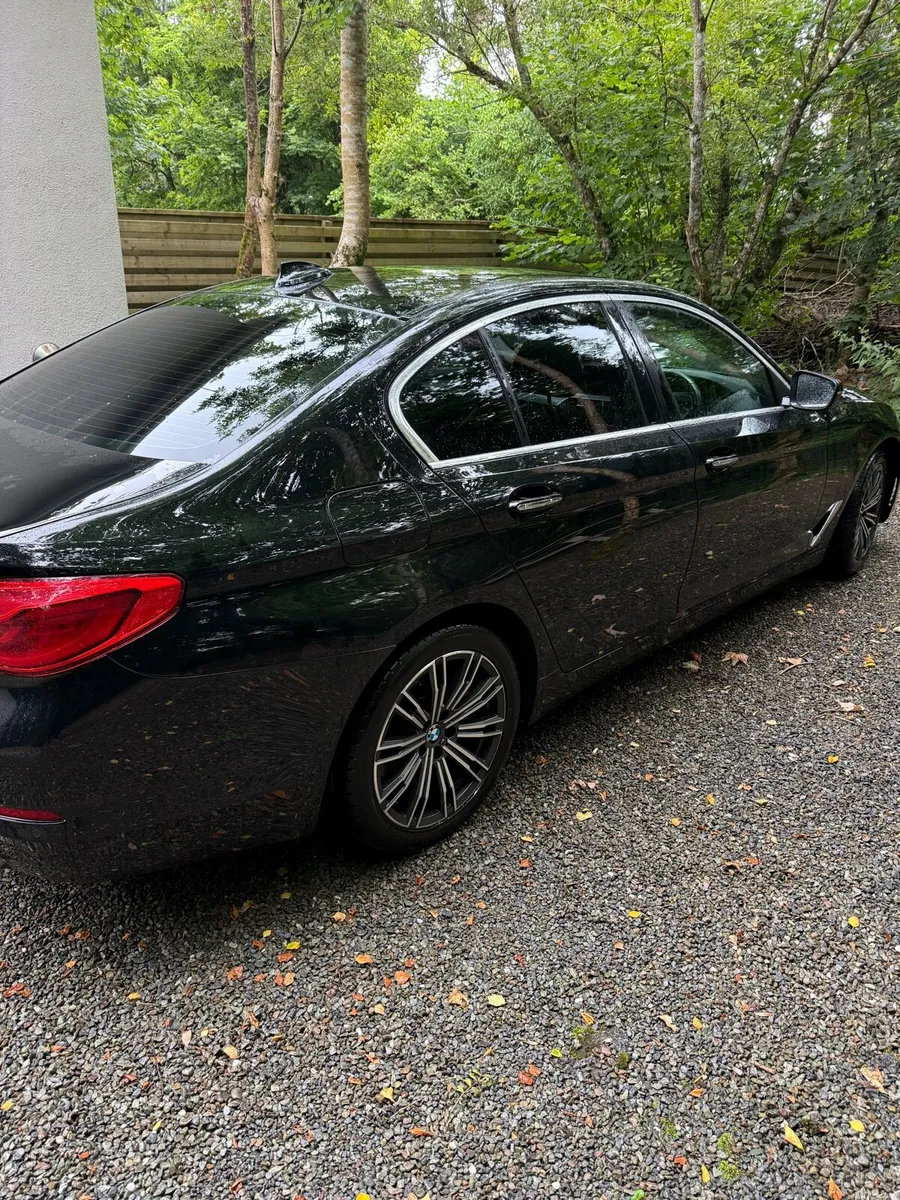 Bmw 5 series - Image 2