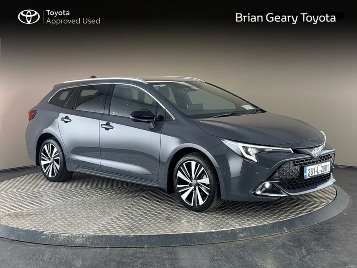 Toyota Corolla Touring Sport SOL - Image 1