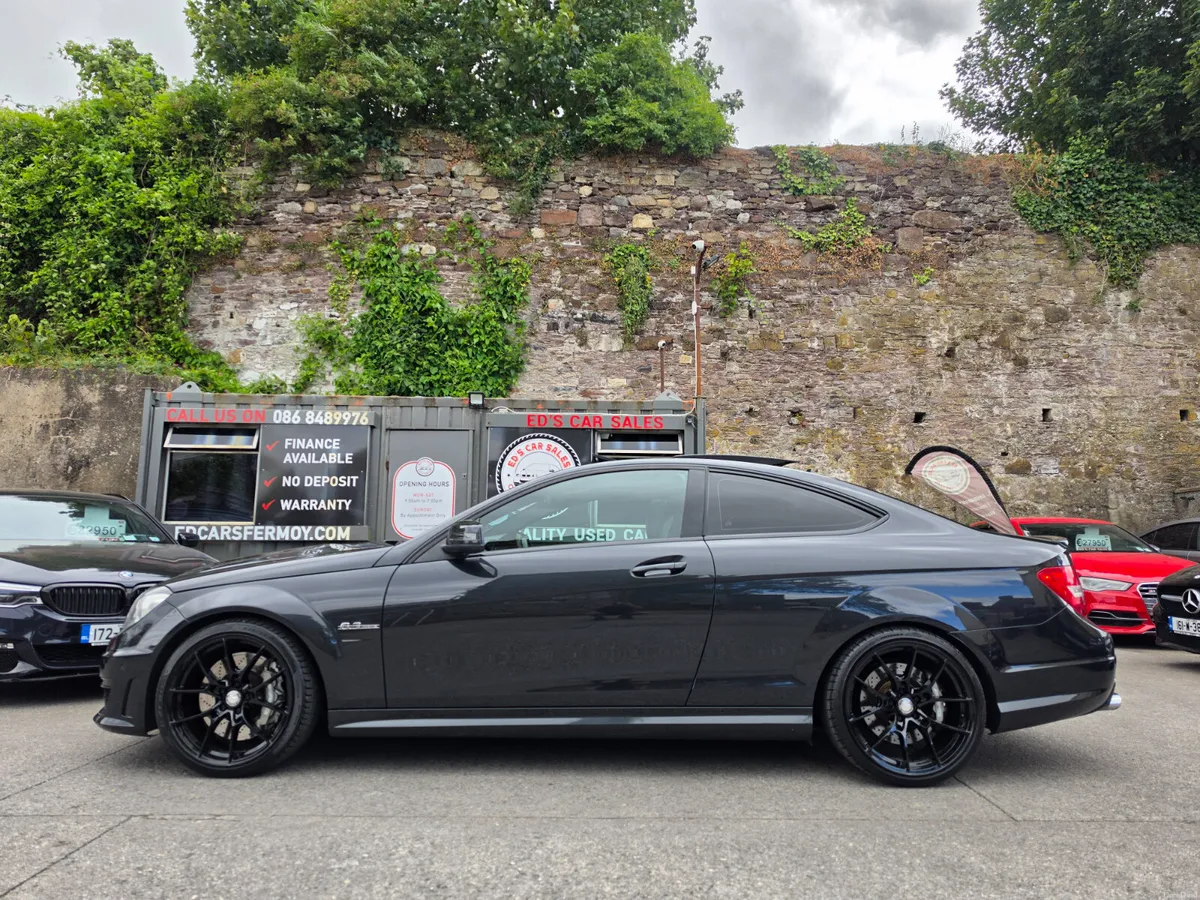 Mercedes-Benz C63 Edition 125         2011 - Image 6