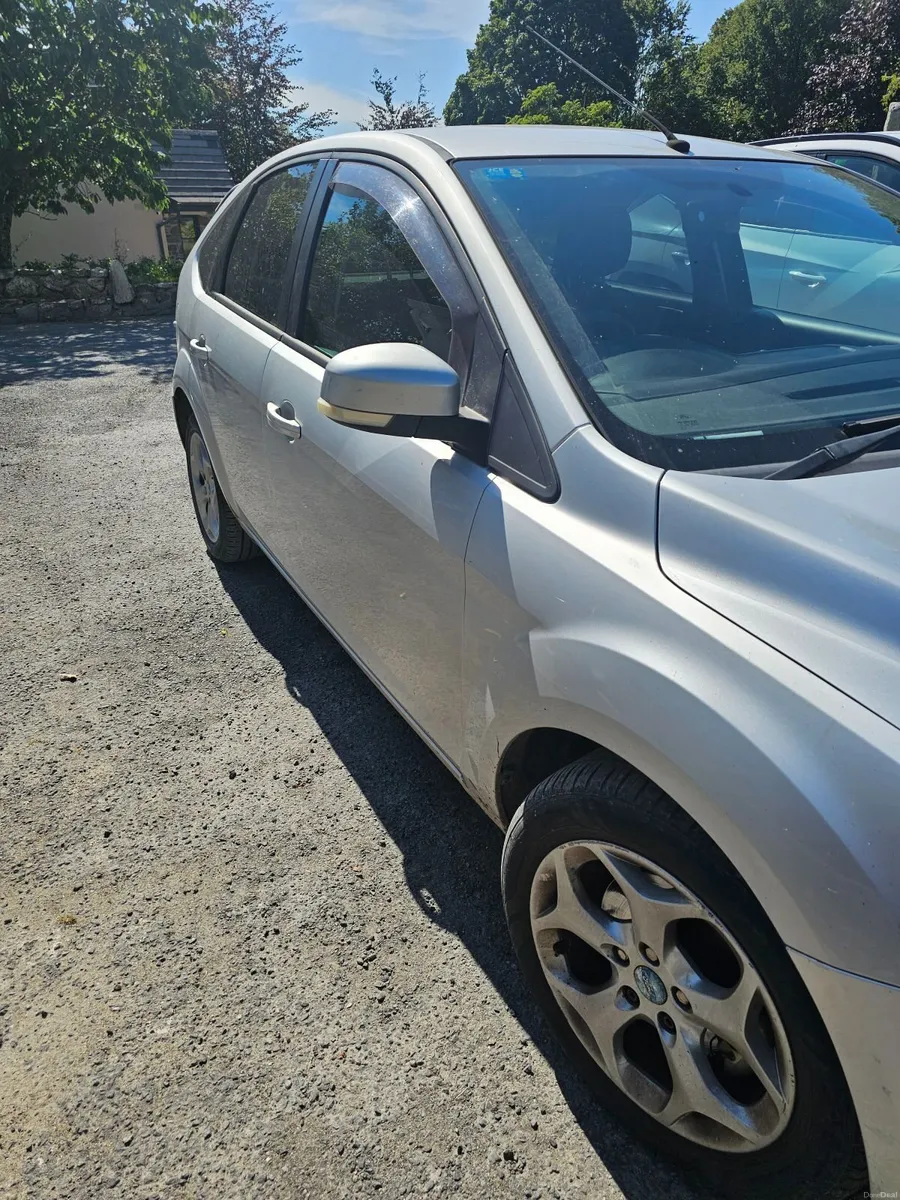 Ford Focus 2010 - Image 1