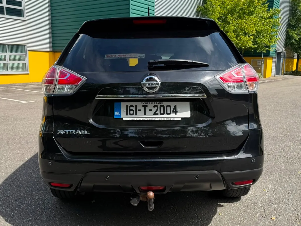 Nissan X-Trail 1.6D Design Pack 7 Seater Huge Spec - Image 2