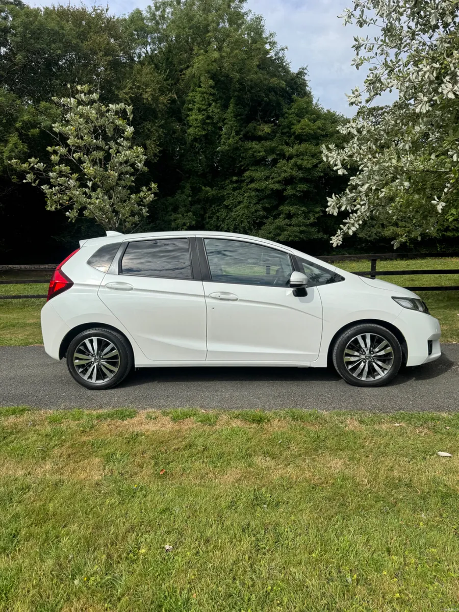 Honda Jazz 1.3 i-VTEC EX CVT AUTO 162 - Image 2