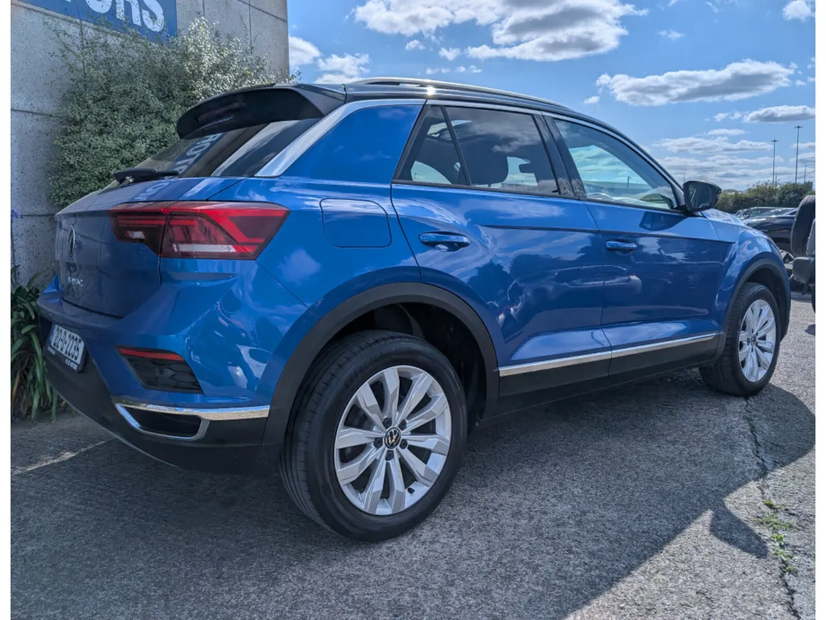 Volkswagen T-Roc SPORT MANUAL 1.5 PETROL //PANOMAR - Image 6