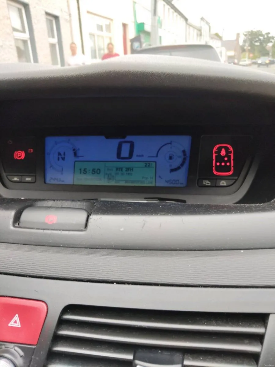 Car - Image 2