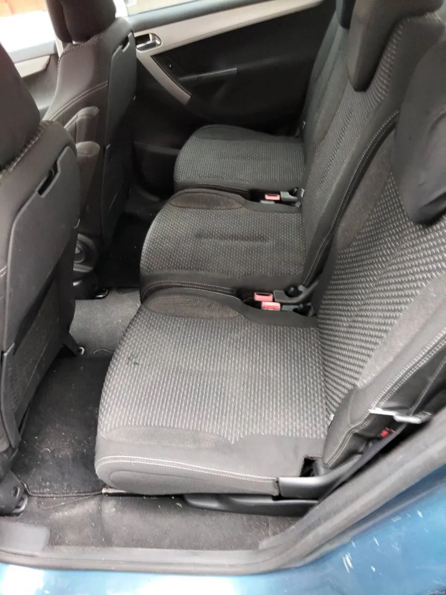 Car - Image 6