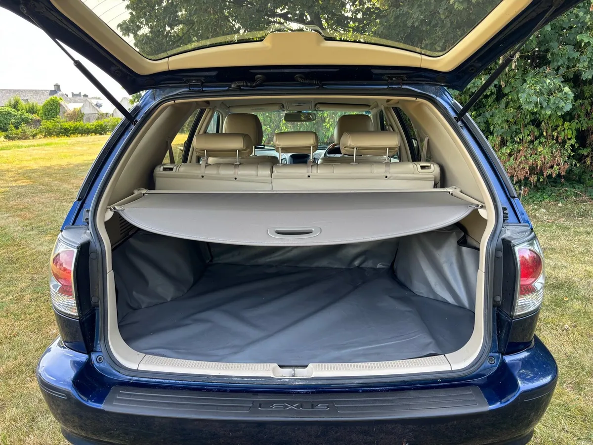 Lexus RX300 - Image 6