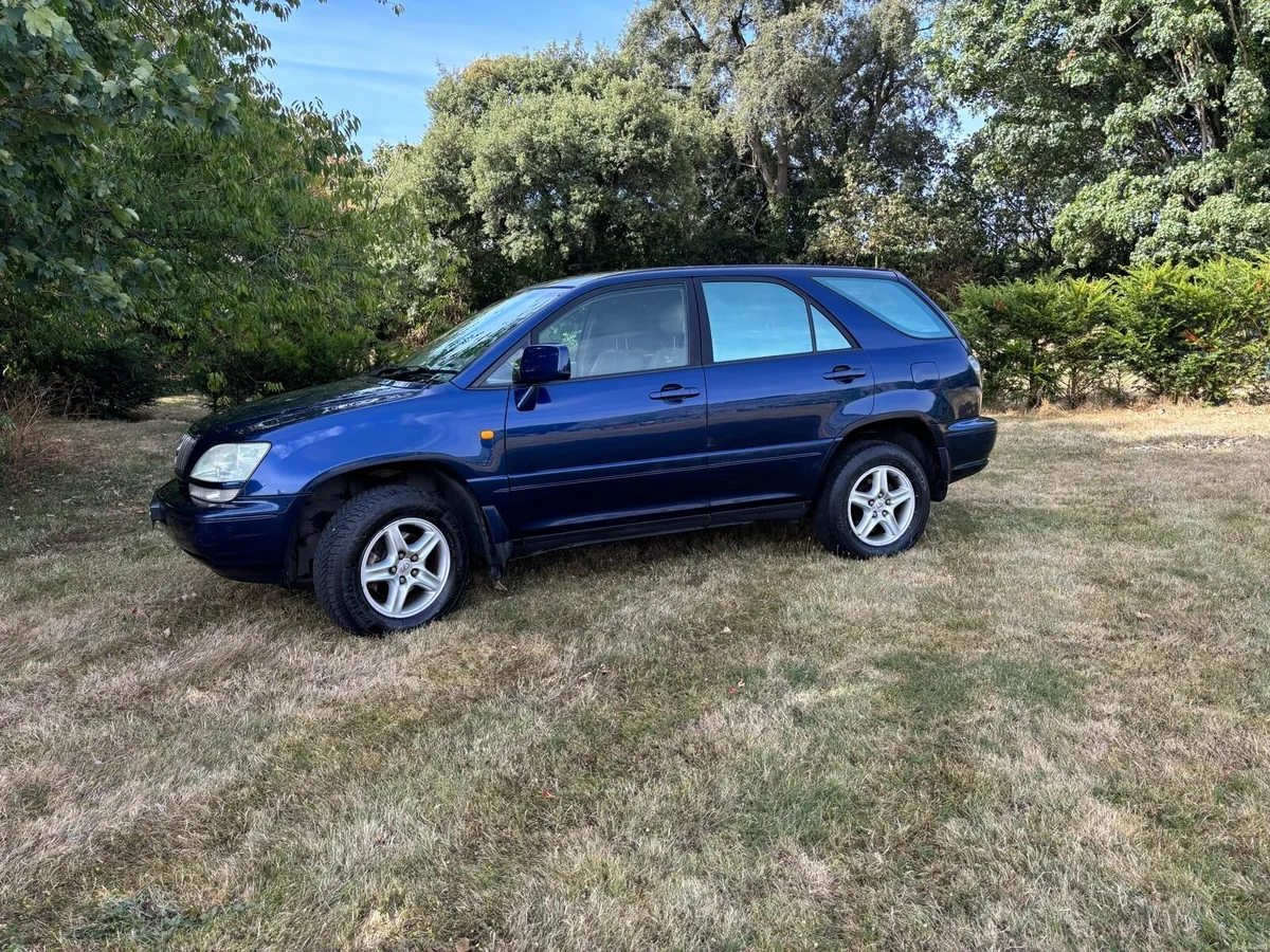 Lexus RX300 - Image 2