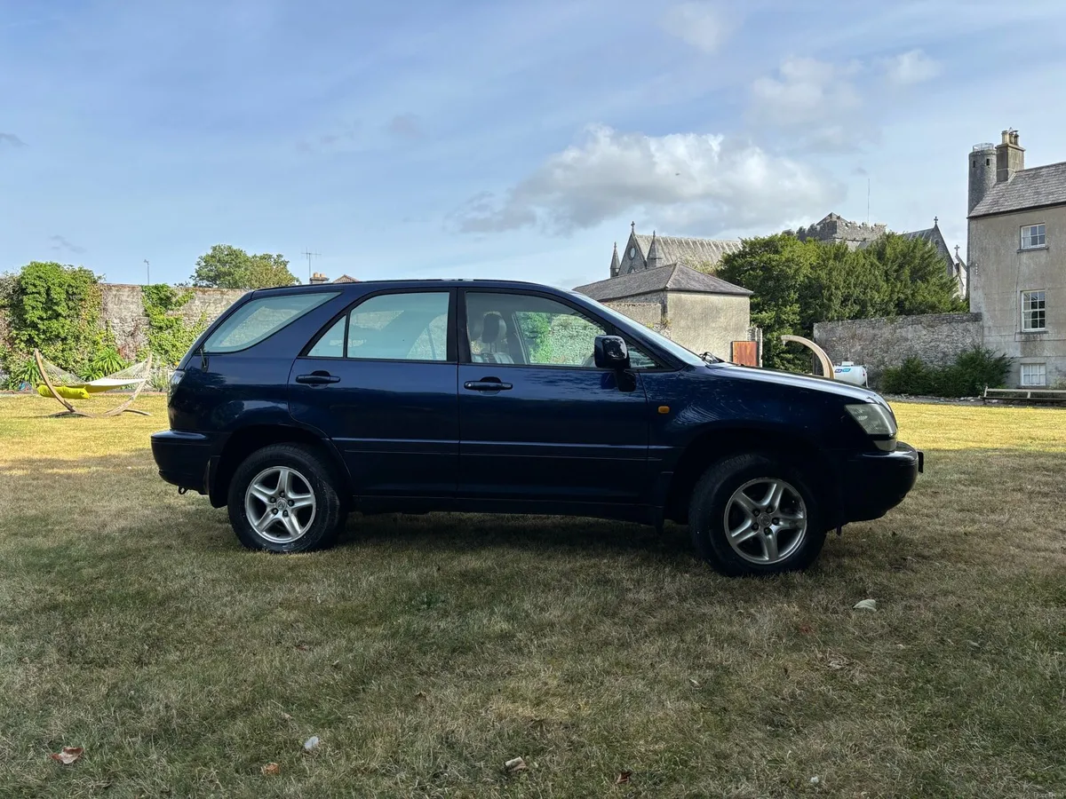 Lexus RX300 - Image 4