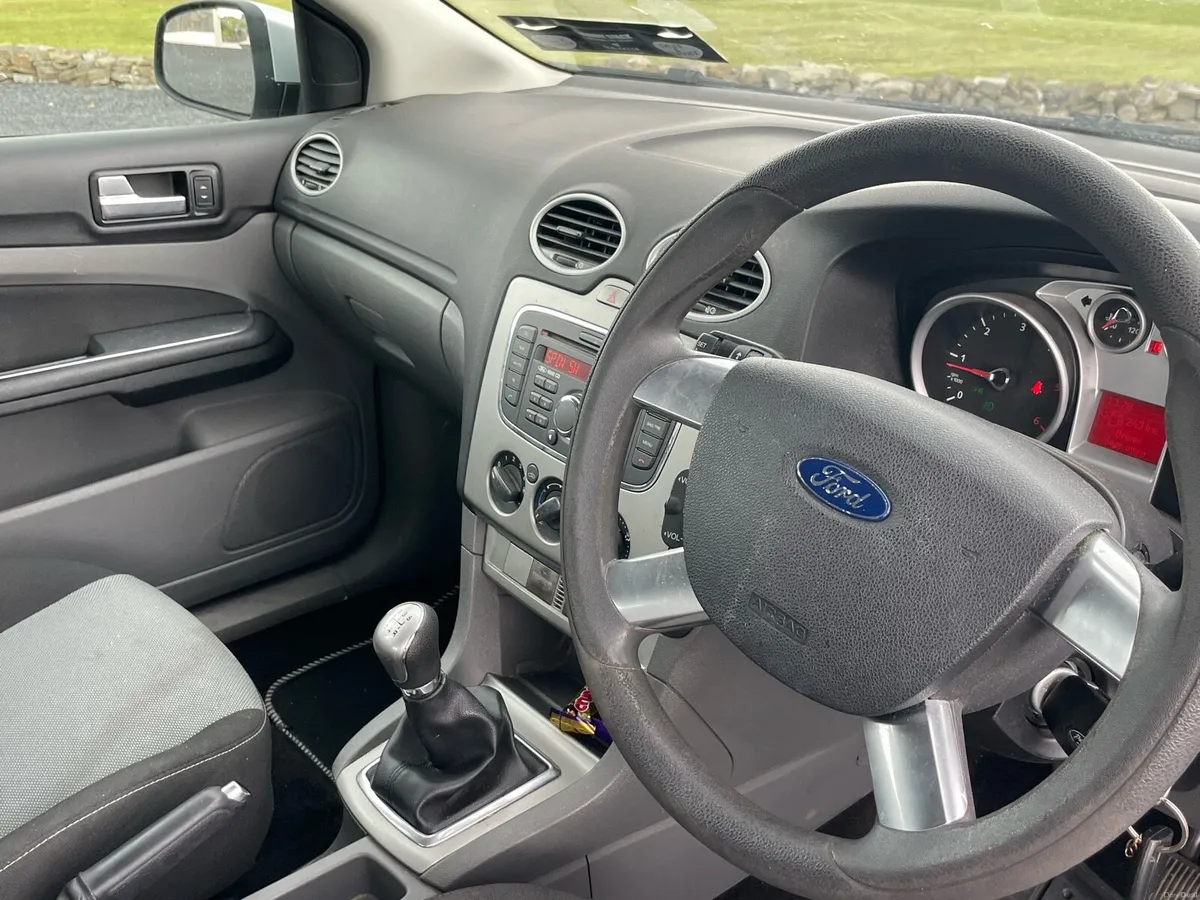 2011 Ford Focus - Image 6