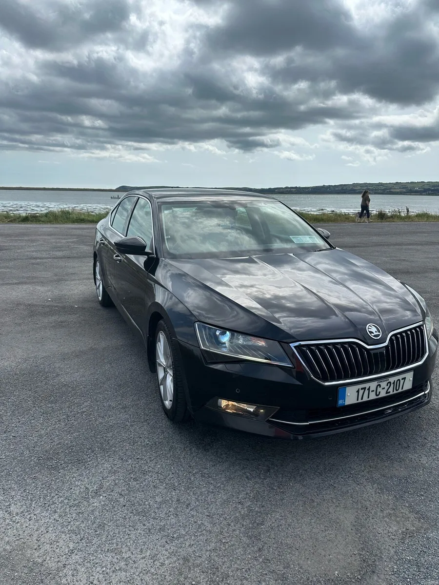 Skoda Superb 2.0 - Image 1