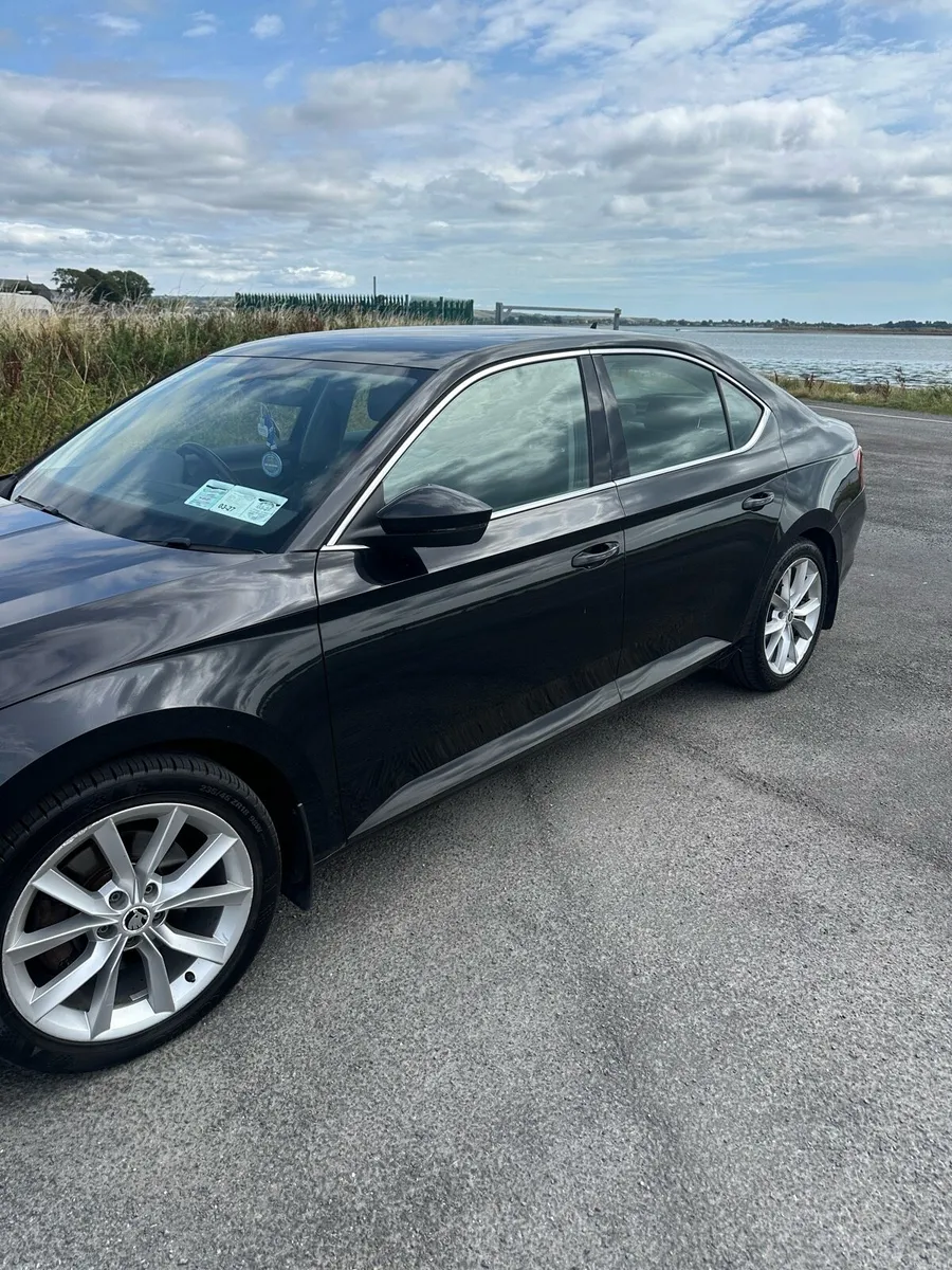 Skoda Superb 2.0 - Image 3