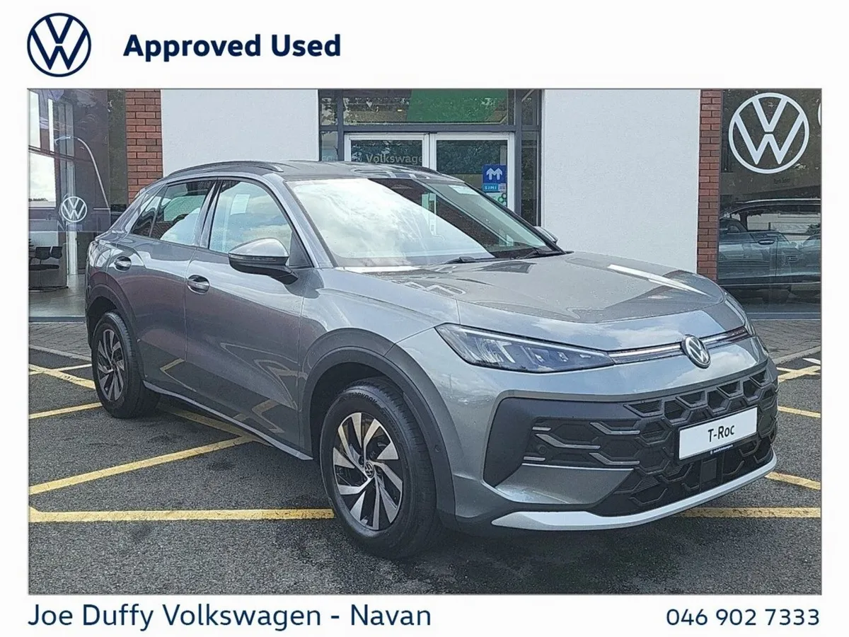 Volkswagen T-Roc LIFE 1.5TSI 116HP AUTO - Image 1