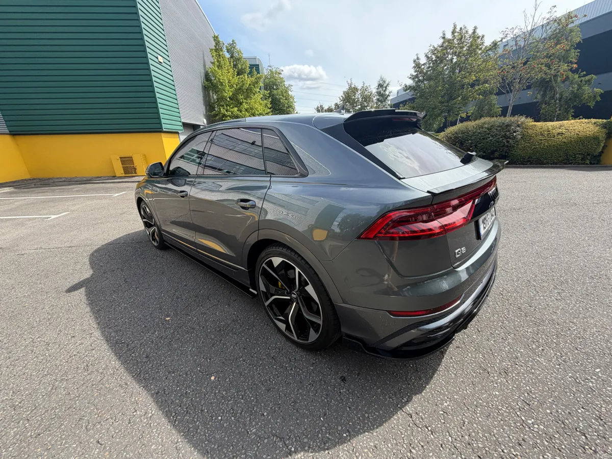 Audi Q8 50 TDI SLINE Quattro - Image 6