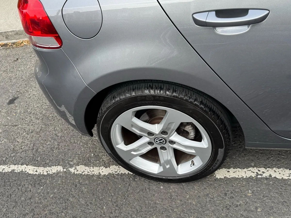 Low mileage 2011 Golf Irish car - Image 6